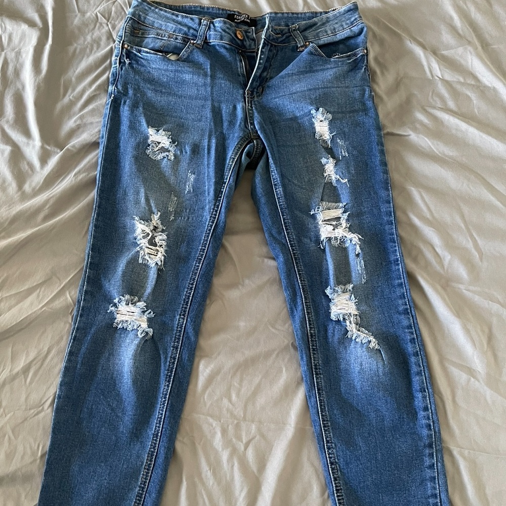 Forever 21 ripped cute jeans. Only worse 1 time.